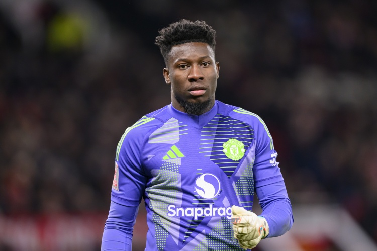 即时比分-记者：奥纳纳今日前往土耳其，租借加盟特拉布宗体育